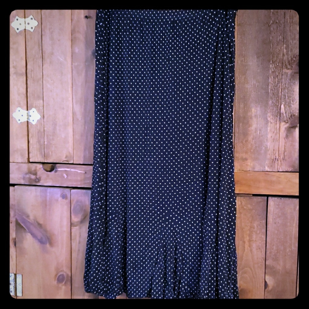 Sold-Polka dot skirt